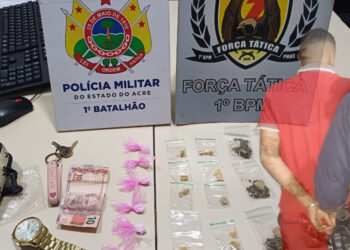PM prende homem por tráfico de drogas na Baixada
