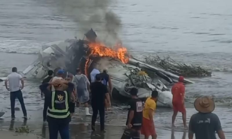 QUEDA AVIÃO: PILOTO MORRE, QUATRO PASSAGEIROS SOBREVIVEM