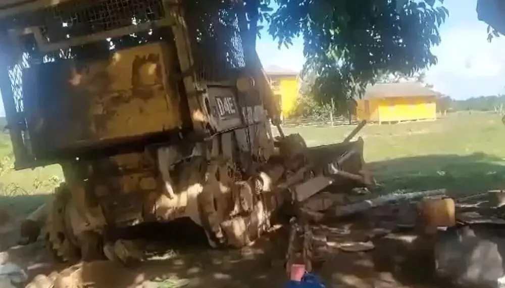 Trabalhador morre esmagado pelo próprio trator em Tarauacá