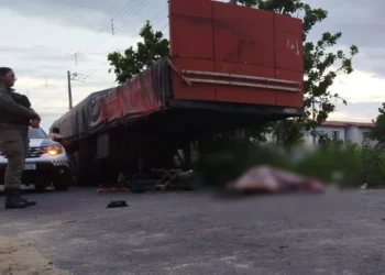 Caminhoneiro é morto pelo próprio veículo desgovernado