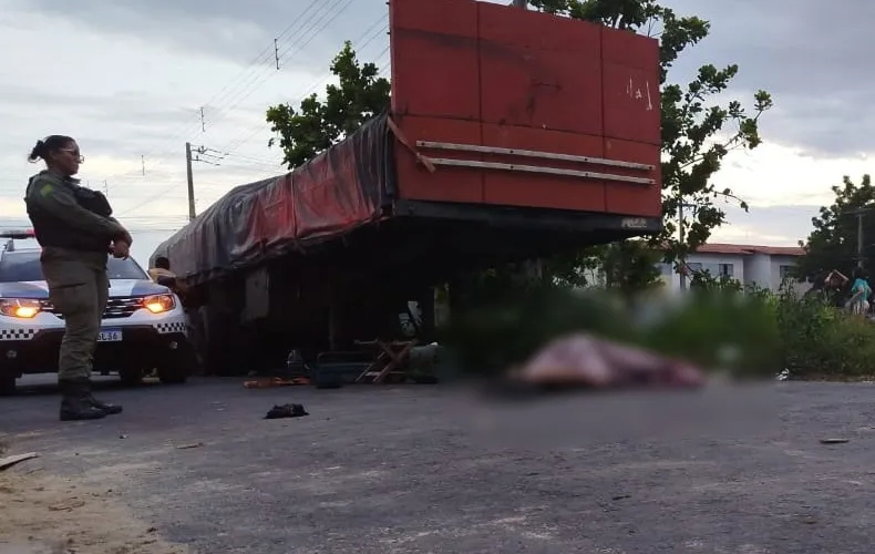 Caminhoneiro é morto pelo próprio veículo desgovernado