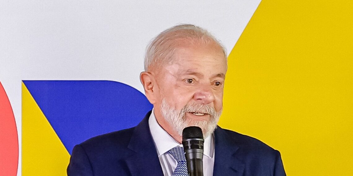 Lula planeja reforma ministerial em etapas; mudanças começam pelo Planalto
