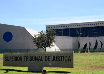 Injúria racial só vale para ofensas contra pessoas negras, decide STJ