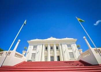 Governo homologa resultado final de candidatos aprovados em concurso da Sefaz