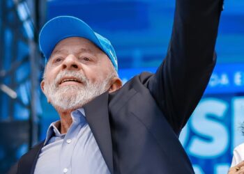 Para controlar preço dos alimentos, Lula sugere que povo deixe de comprar o que está caro