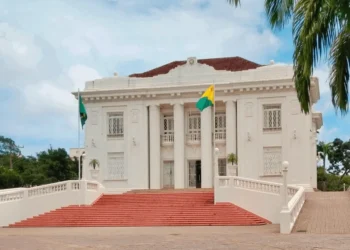 Governo do Acre propõe mudanças no Refis 2025 para facilitar renegociação de dívidas de ICMS