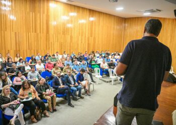 Governo do Acre qualifica servidores sobre compras públicas para soluções inovadoras