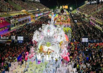 EUA emitem alerta para norte-americanos que vão passar o Carnaval no Brasil