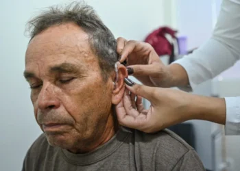 Governo do Acre beneficia mais de duas mil pessoas por ano com aparelhos auditivos