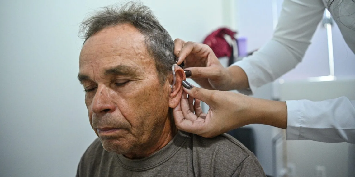 Governo do Acre beneficia mais de duas mil pessoas por ano com aparelhos auditivos