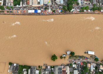 Forças de segurança estaduais monitoram as cheias no Acre