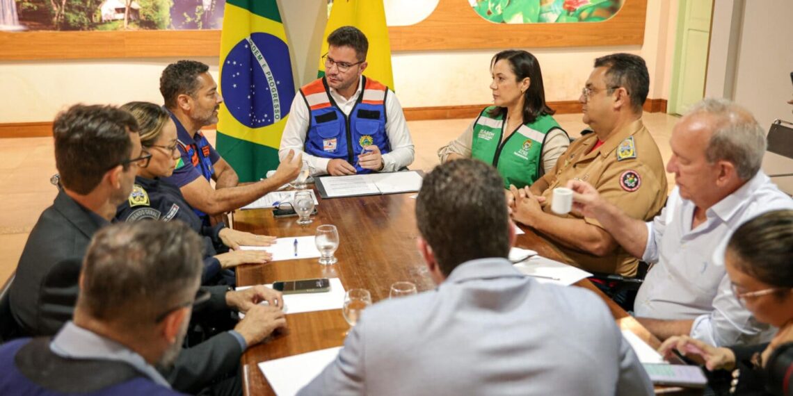 Governo do Acre decreta situação de emergência devido às cheias dos rios