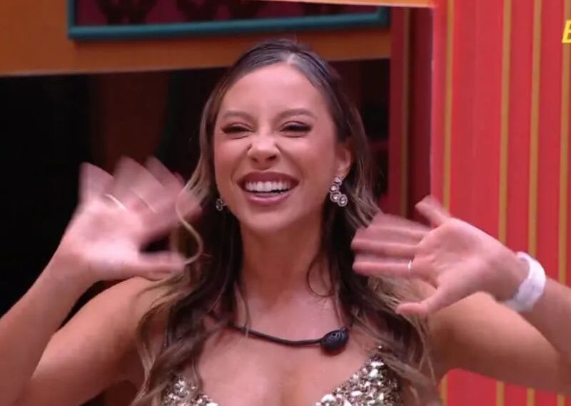 Renata Saldanha é campeã da 25ª edição do BBB com 51,90% dos votos