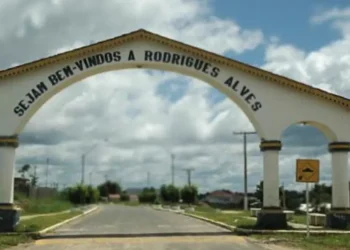 Prefeitura de Rodrigues Alves inicia convocação de aprovados em seletivo da Educação