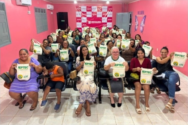 Programa Mulheres Mil transforma a vida de moradoras do interior do Acre com cursos gratuitos do Ieptec