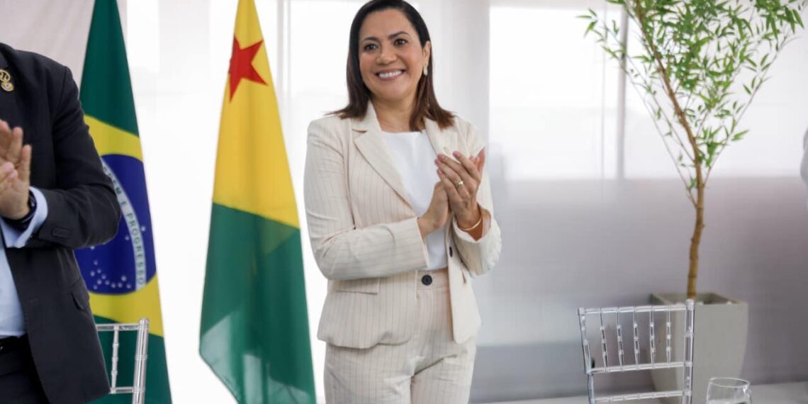 Governadora Mailza celebra sanção de lei que regulamenta profissão de doula no país