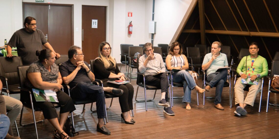 Meio Ambiente destaca iniciativas de resiliência socioambiental ao Conselho da APA Igarapé São Francisco