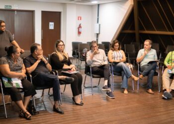 Meio Ambiente destaca iniciativas de resiliência socioambiental ao Conselho da APA Igarapé São Francisco