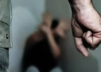 Homem suspeito de estuprar criança é linchado por populares