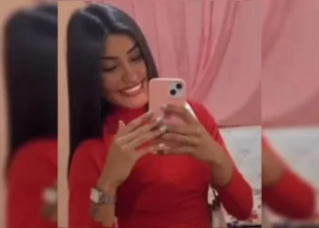 Mulher morre ao ser esfaqueada por outra após briga durante festa