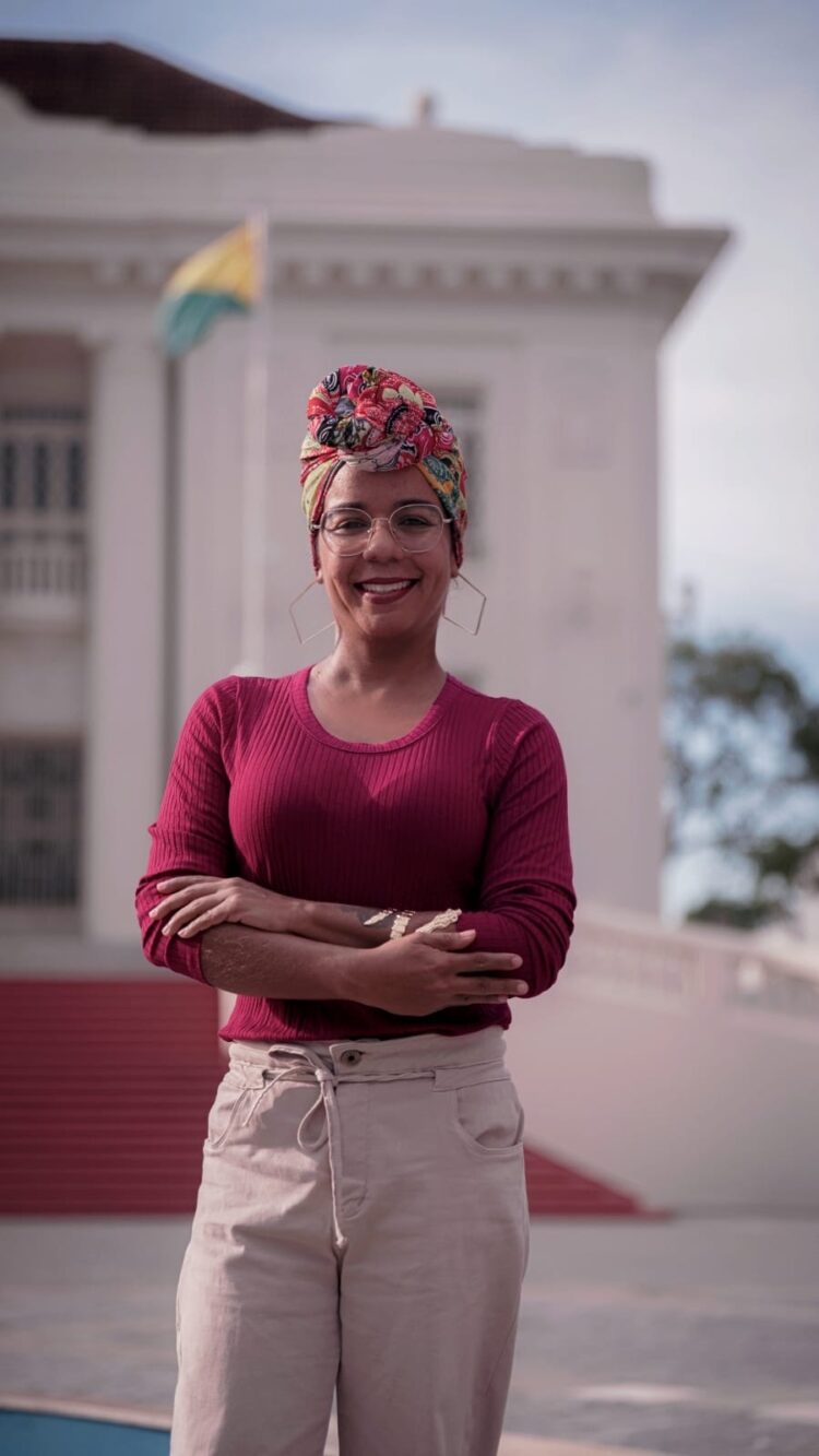 A Força Acreana no Topo: Paula Luane é Destaque no Prêmio Mulheres Negras que Movem a Terra