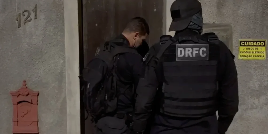 PCERJ prende quadrilha que abastecia hospitais com remédios roubados.