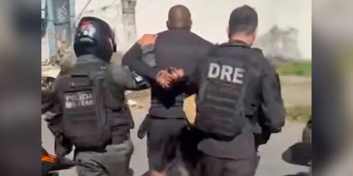 Maior fornecedor de armas e drogas do CV é capturado no Rio.