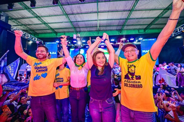 “Não tenho medo de olhar nos olhos das pessoas”, diz Gladson ao relembrar trajetória política