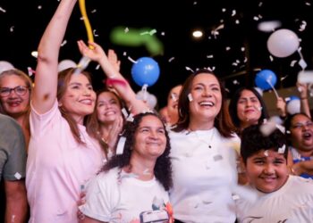 Em um ato de apoio e união, governadora Mailza Assis é recebida por mulheres da Saúde em Rio Branco