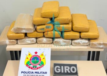 Em operação da PMAC, Giro apreende mais de 20 kg de droga na BR-364 em Sena Madureira