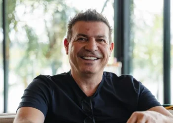 Ex-jogador Luizão é acusado de agredir namorada