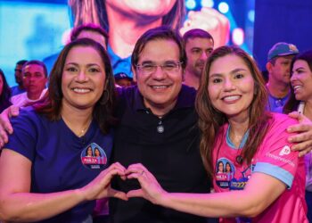 Fábio Rueda marca presença na inauguração do comitê de Mailza Assis em Cruzeiro do Sul e reafirma apoio ao Juruá