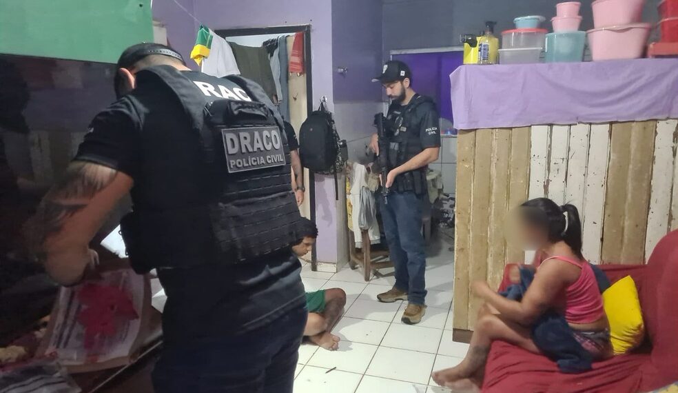 Operação prende 20 pessoas por tráfico de drogas, homicídio e outros crimes no Acre