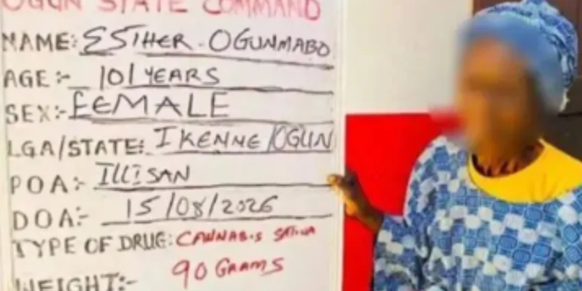 Mulher de 101 anos é presa por tráfico de drogas na Nigéria