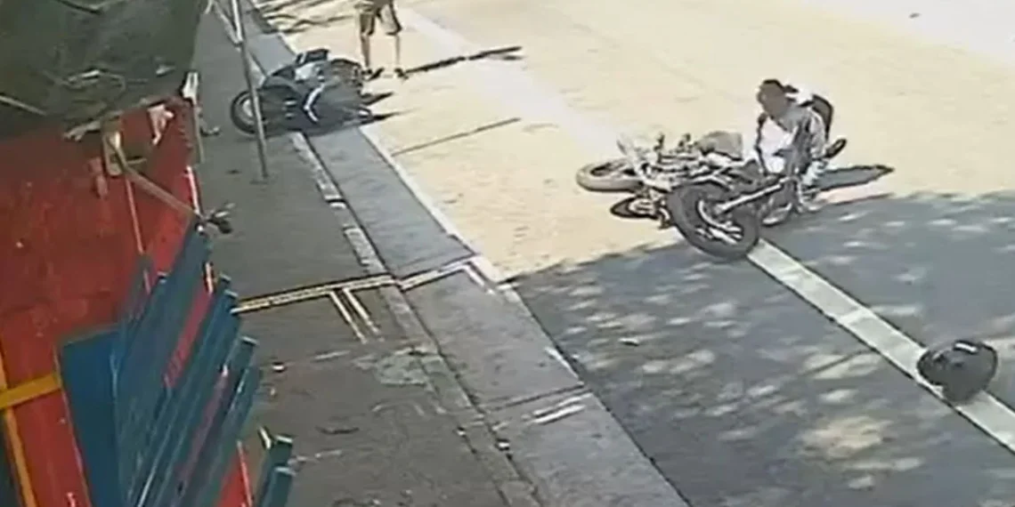 Assaltante que matou filho de 10 anos de policial morre no hospital