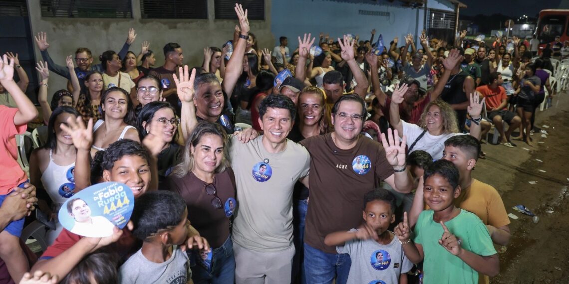 Diante de 300 pessoas, Jenilson Leite oficializa apoio à candidatura de Fábio Rueda a deputado federal