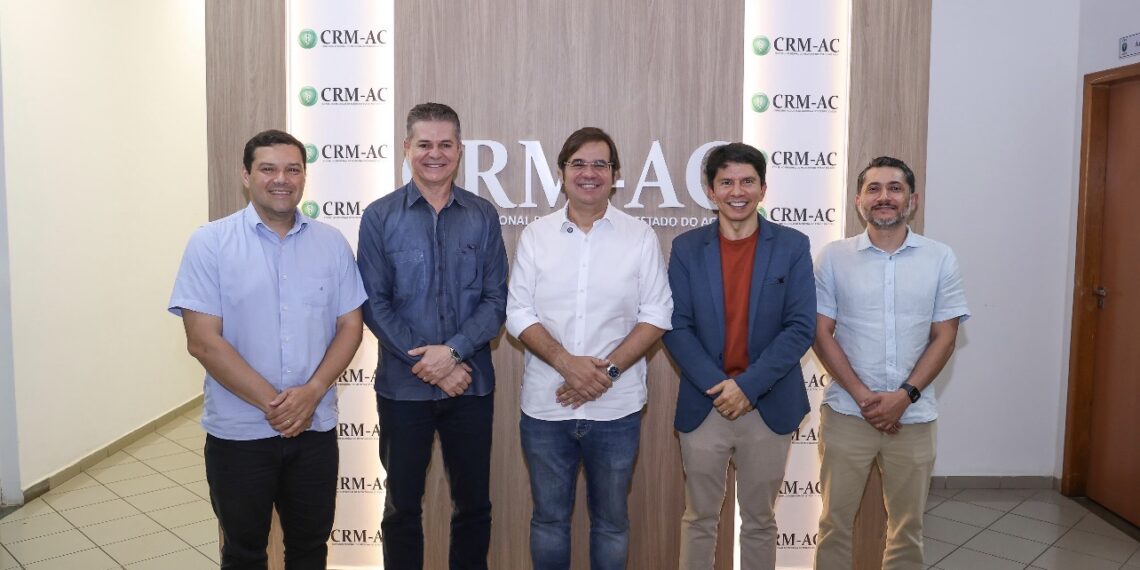 Em visita ao CRM-AC, Fábio Rueda defende fortalecimento da saúde e aliança com a classe médica