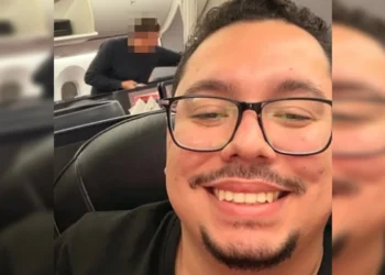 Dono da Naskar completa 2 meses foragido enquanto tira onda no exterior