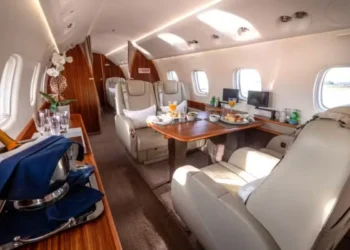 Veja fotos do avião ligado a Vorcaro que foi usado por Flávio e Moraes