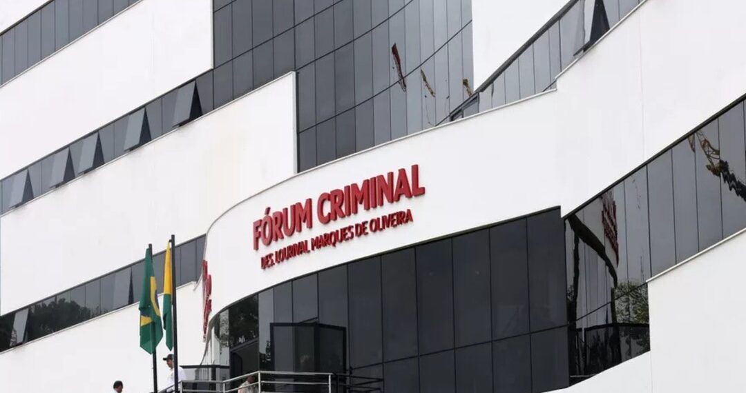 Mulher é condenada a mais de 25 anos de prisão por mandar matar adolescente no Acre