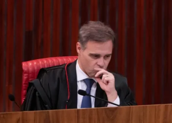 Mendonça vota por proibição de posts sobre Nossa Senhora: “Não é censura”