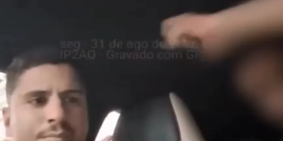 Motorista de app é atacado a tesouradas por passageira após discussão. Veja vídeo