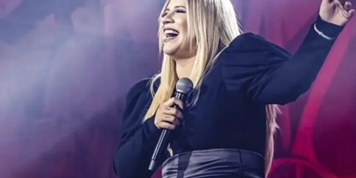 Marília Mendonça evitou músicas próprias para fugir de fofocas, diz livro