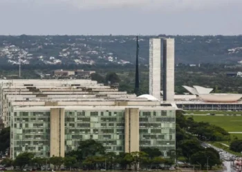 Dia do Servidor Público: governo adia ponto facultativo para sexta (30/10)