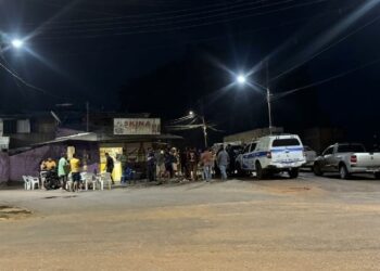 Tumulto em bar termina em tiro e detenção de homem que alegava ser agente prisional em Rio Branco
