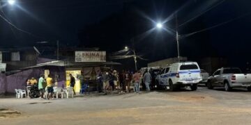 Tumulto em bar termina em tiro e detenção de homem que alegava ser agente prisional em Rio Branco
