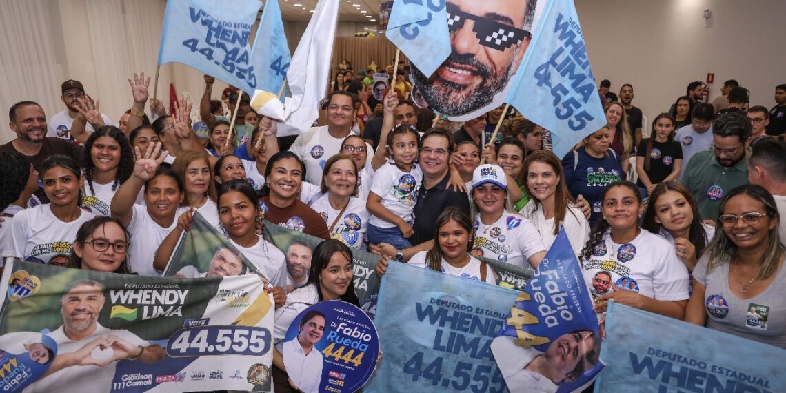 Em ato em Rio Branco, profissionais da saúde oficializam apoio a Fábio Rueda para a Câmara Federal