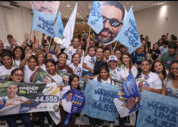Em ato em Rio Branco, profissionais da saúde oficializam apoio a Fábio Rueda para a Câmara Federal