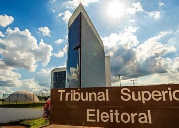 Meta tem 24 horas para provar igualdade na entrega de conteúdo eleitoral ao TSE