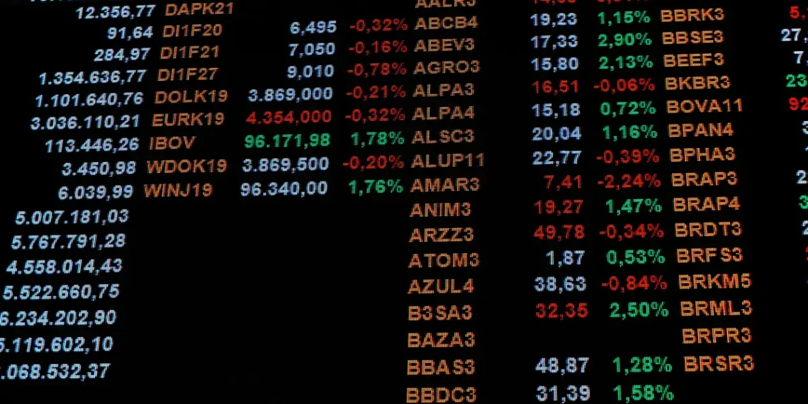 Juros futuros disparam enquanto Ibovespa futuro registra forte baixa